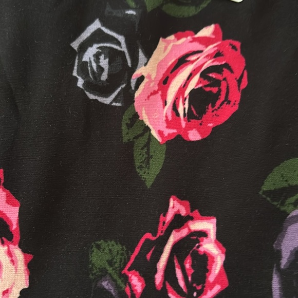 Torrid Betsey Johnson Floral Dress NWT with pockets - Picture 4 of 7